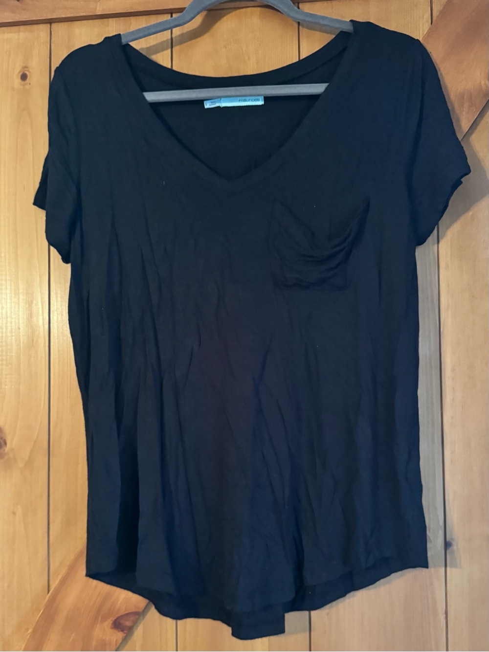 Maurices Black V-Neck Short Sleeve Pocket Tee